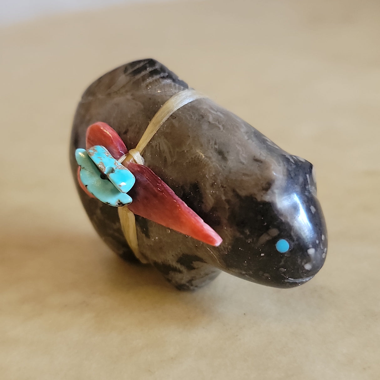 Marlstone Mountain Lion Zuni Fetish