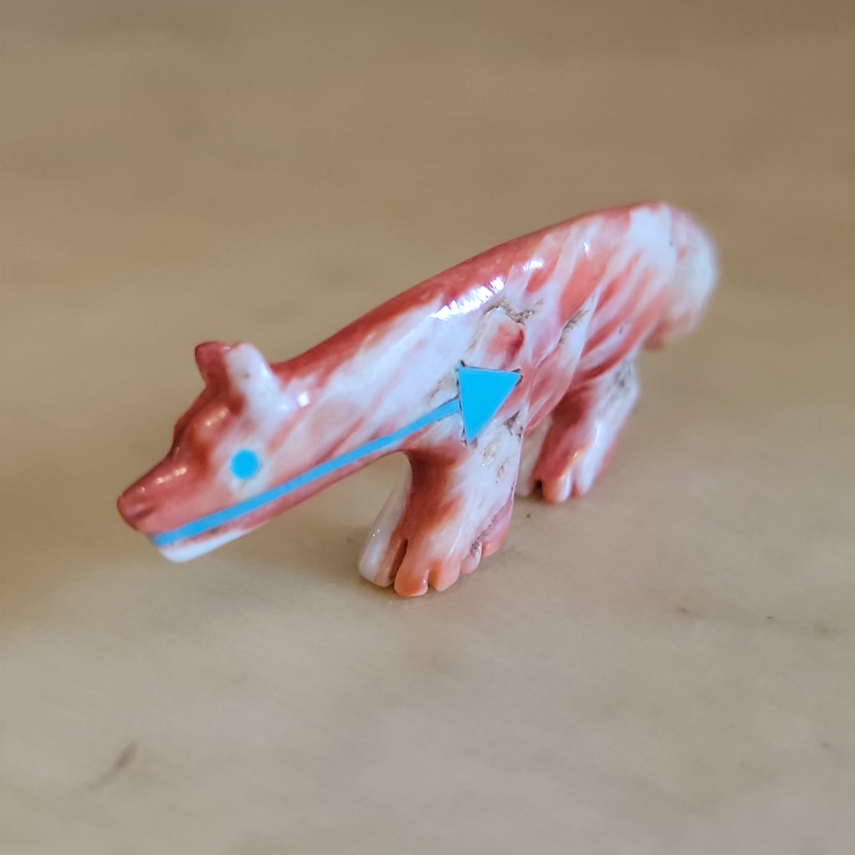 Spiny Oyster Shell Wolf Zuni Fetish