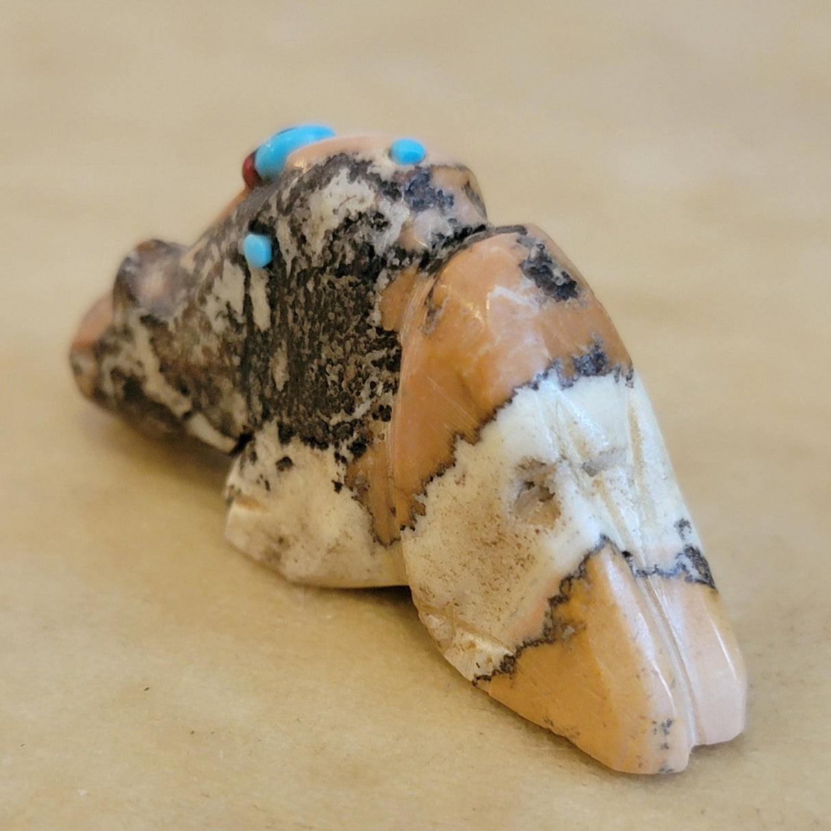 Grizzly Bear w/Zuni Sun Zuni Fetish