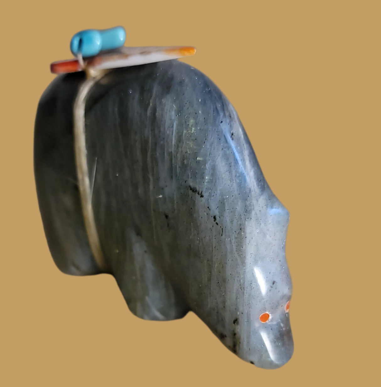 Labradorite Grizzly Bear w/Colorful Offering Zuni Fetish