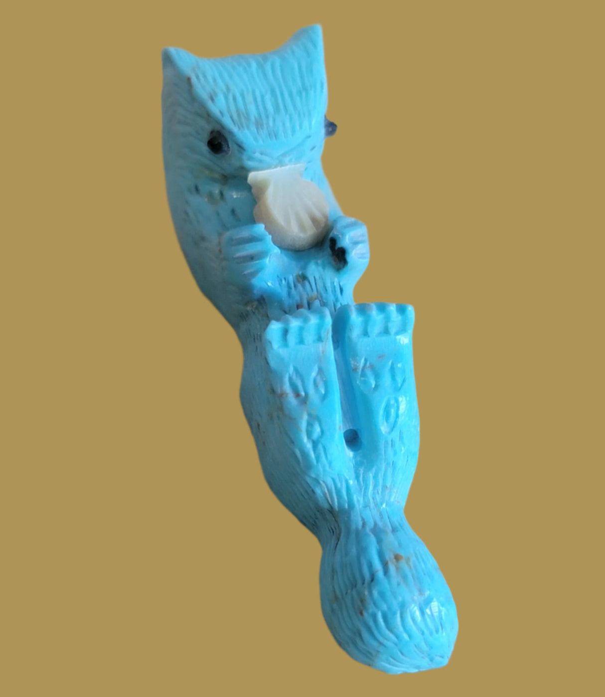 Laid Back Turquoise Otter w/Shell Zuni Fetish