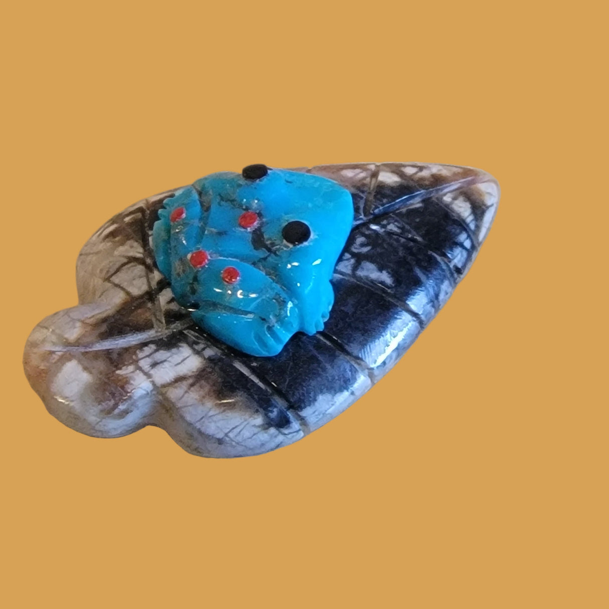 Turquoise Frog on Picasso Marble Leaf Zuni Fetish