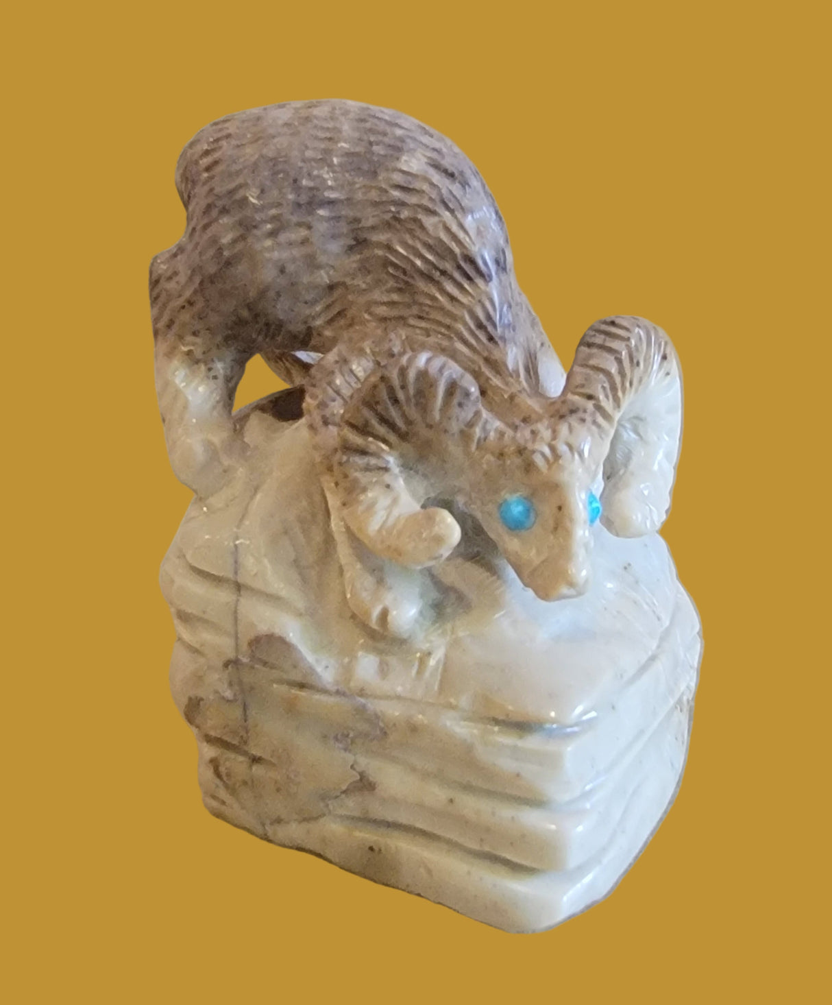Amazing Serpentine Mountain Ram on Ledge Zuni Fetish