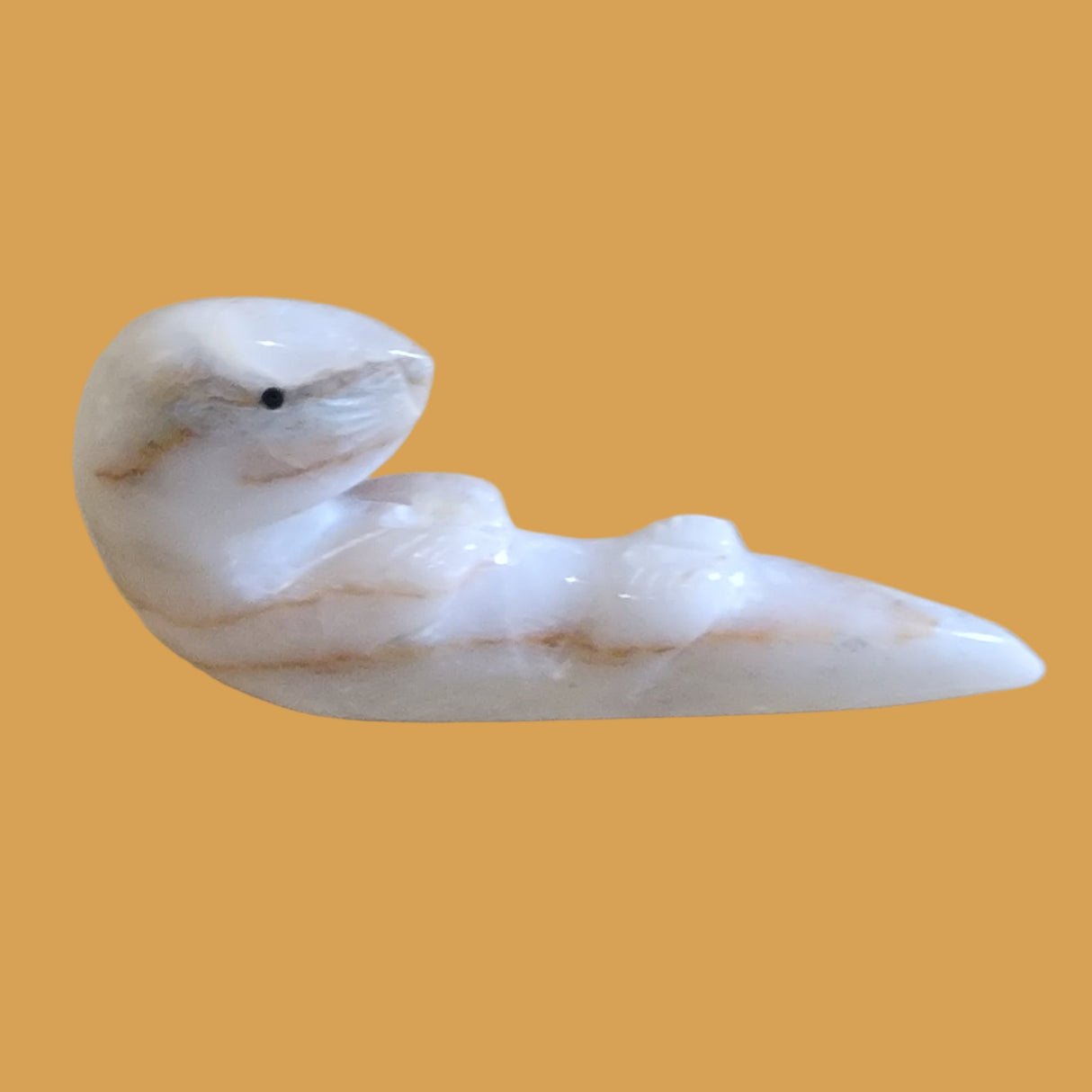 Alabaster Otter Zuni Fetish