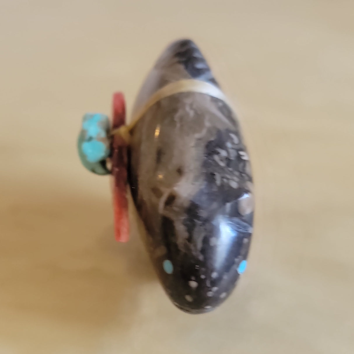 Marlstone Mountain Lion Zuni Fetish