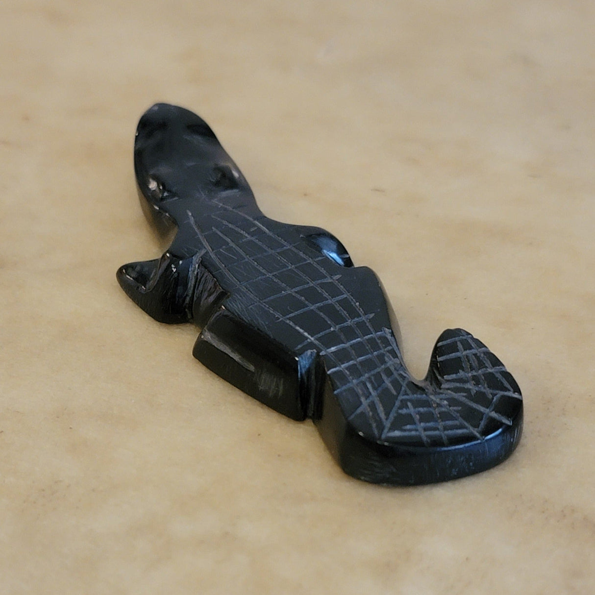 Marble Alligator Zuni Fetish