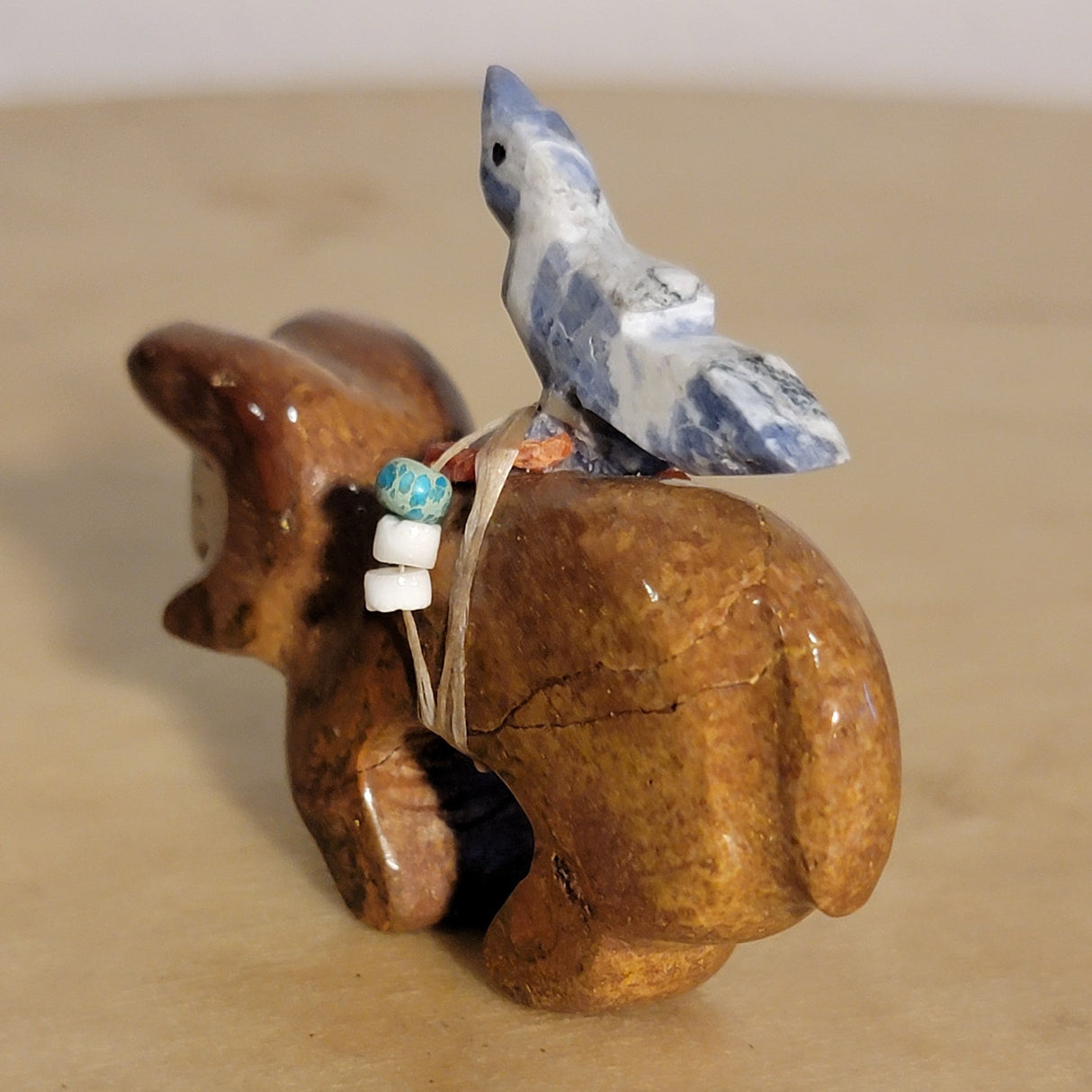 Onyx Ram w/Sodalite Bird Hitchhiker Zuni Fetish