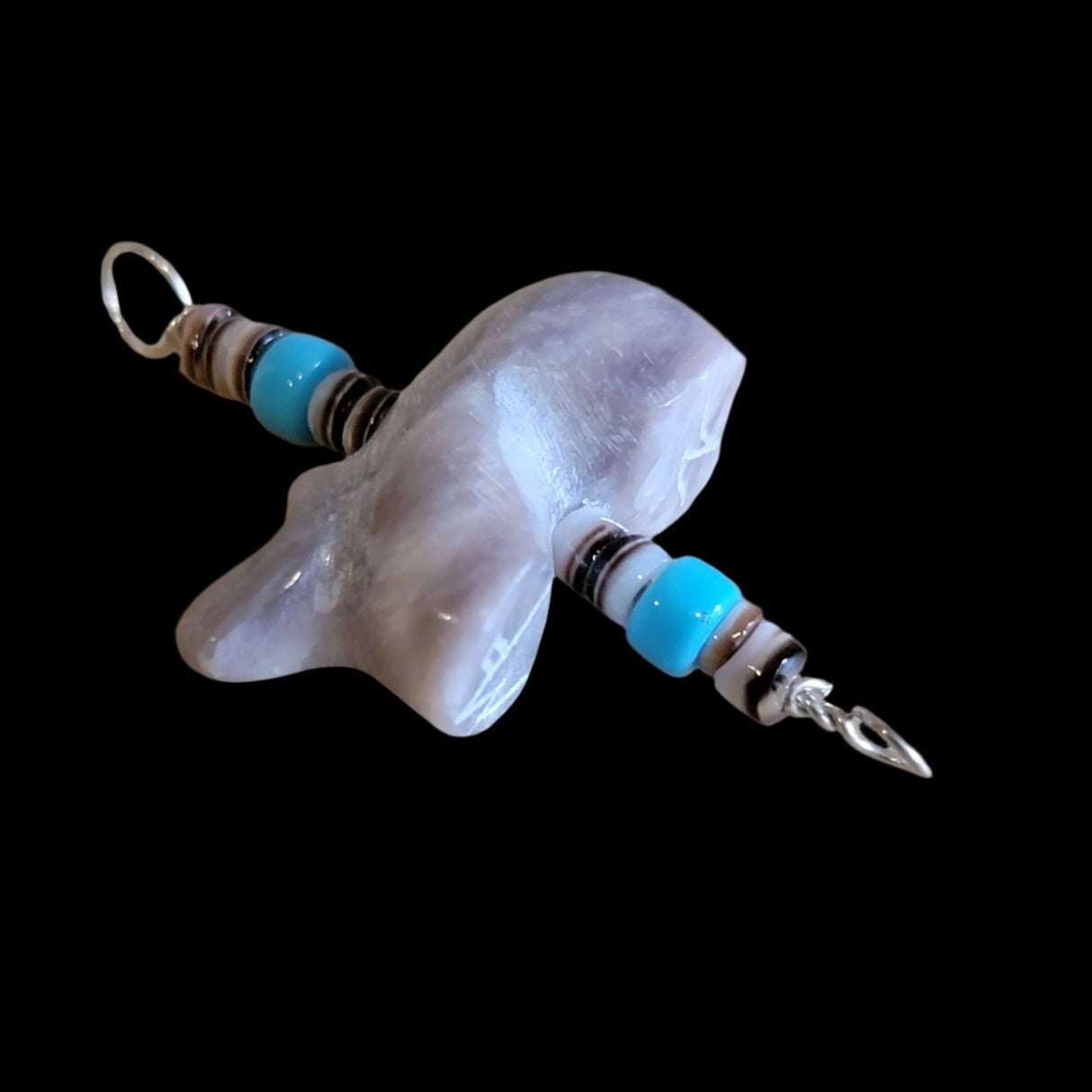 Zuni Fetish Fluorite Bear w/Heishe Pendant Indian Jewelry