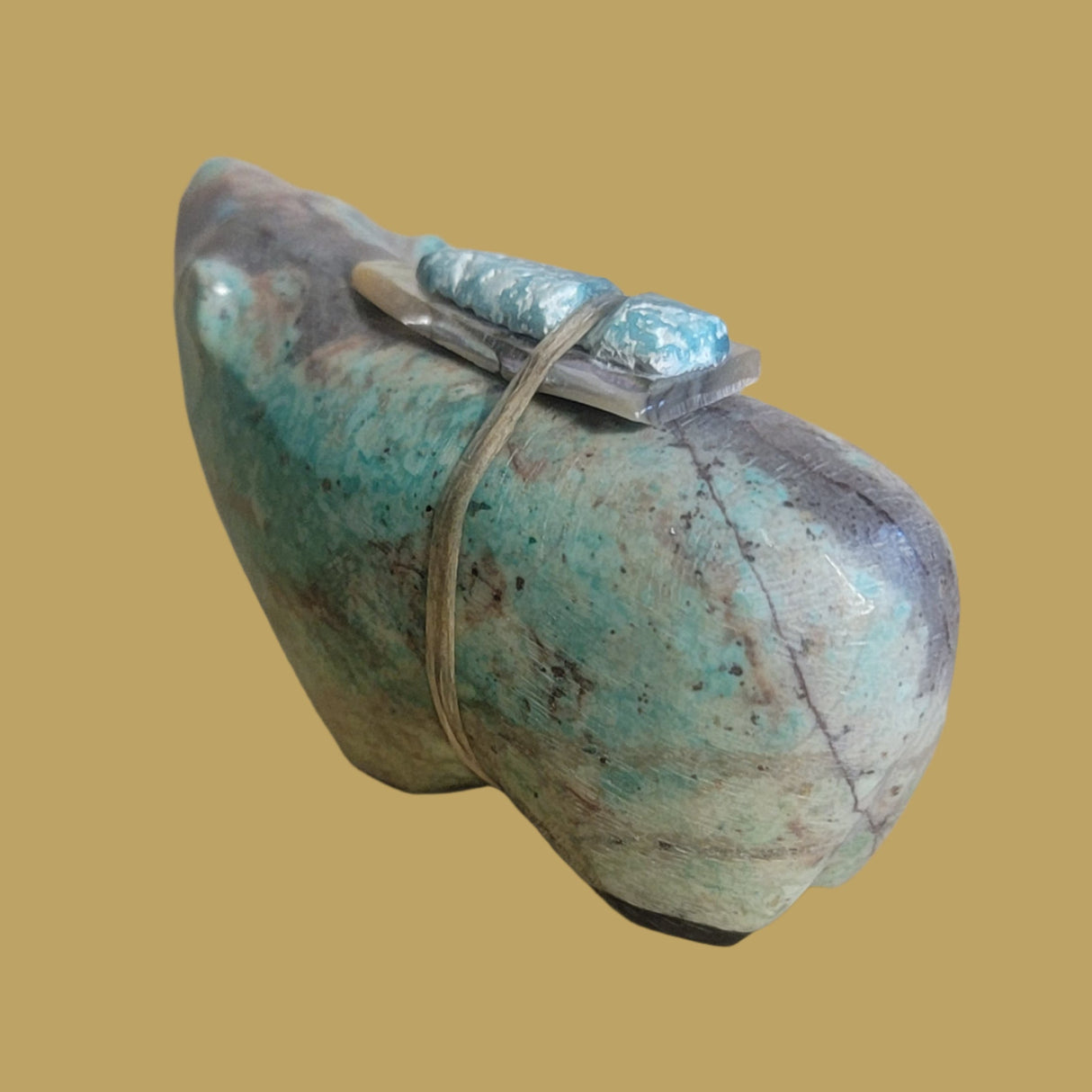 Variscite Bear w/ Jet Feet Zuni Fetish