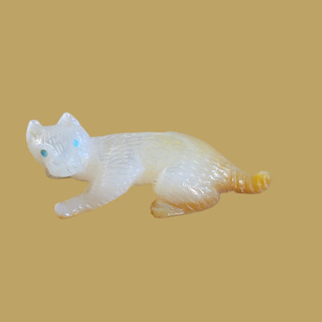 Gold Lip/Mother of Pearl Cougar Cub Zuni Fetish