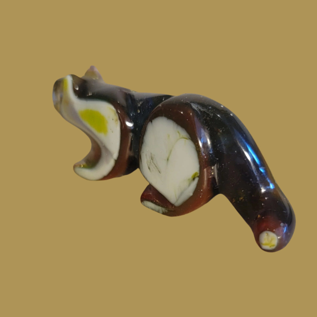 Elegant Surfite Mountain Lion Zuni Fetish