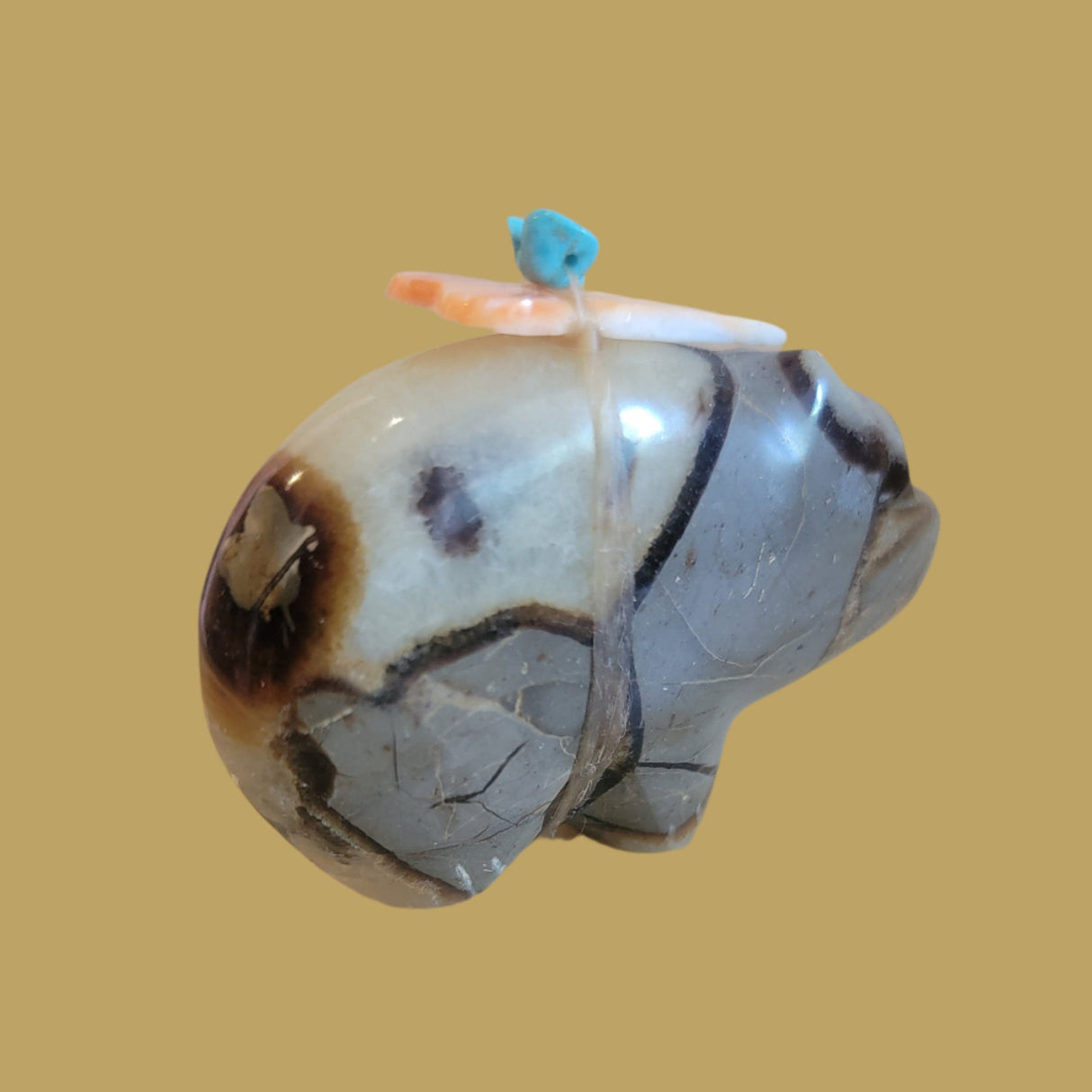 Septarian Nodule (Utah Geode) Zuni Fetish Bear