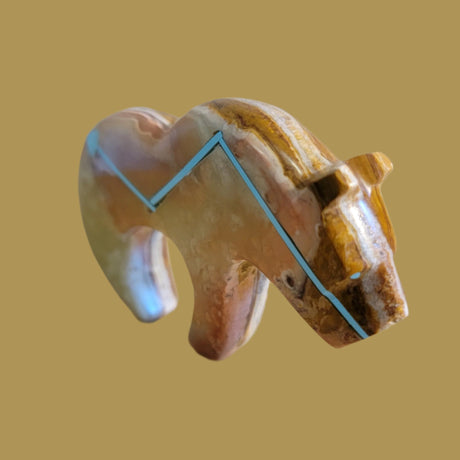 Streamlined Onyx Grizzly Bear w/Heartline Zuni Fetish