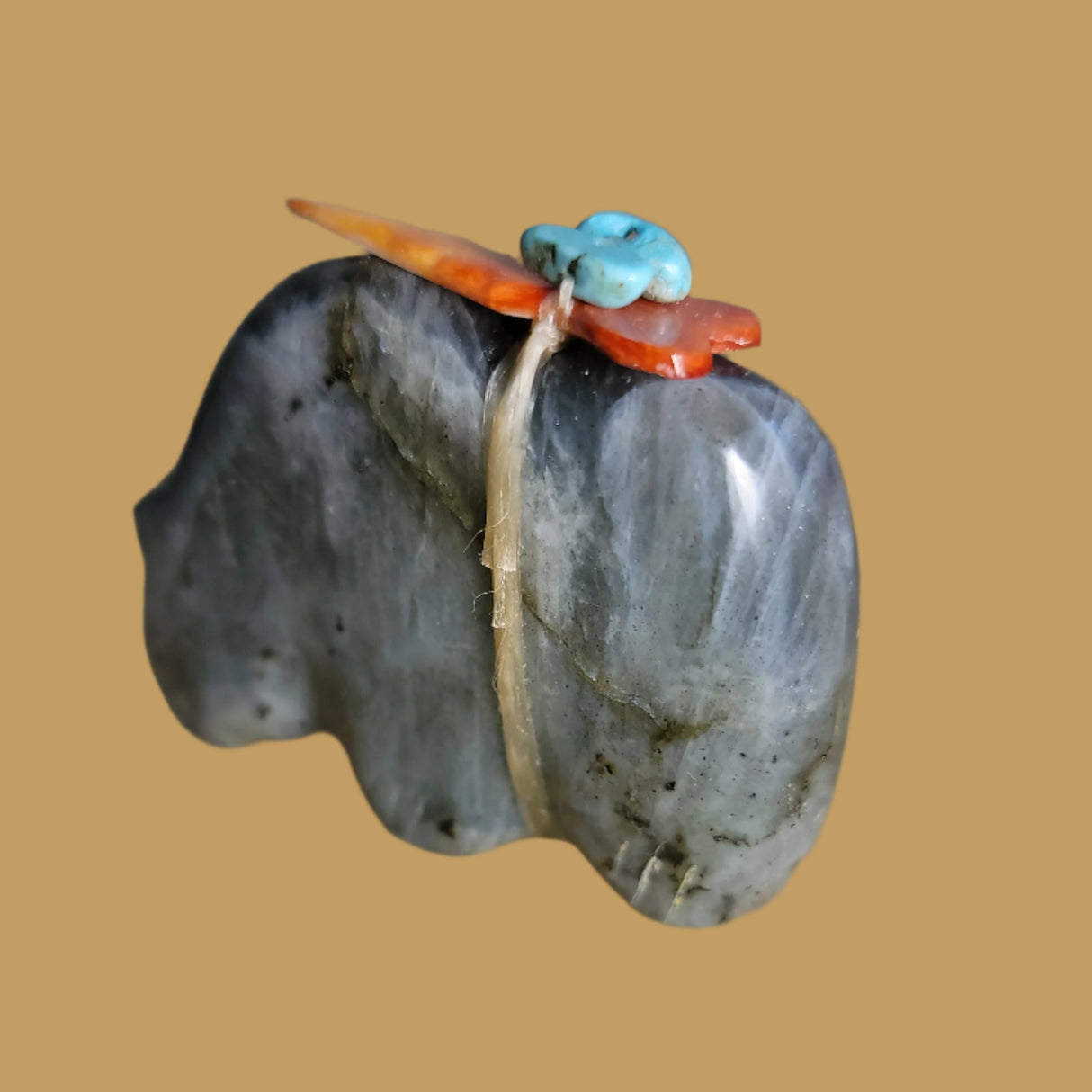 Labradorite Grizzly Bear w/Colorful Offering Zuni Fetish