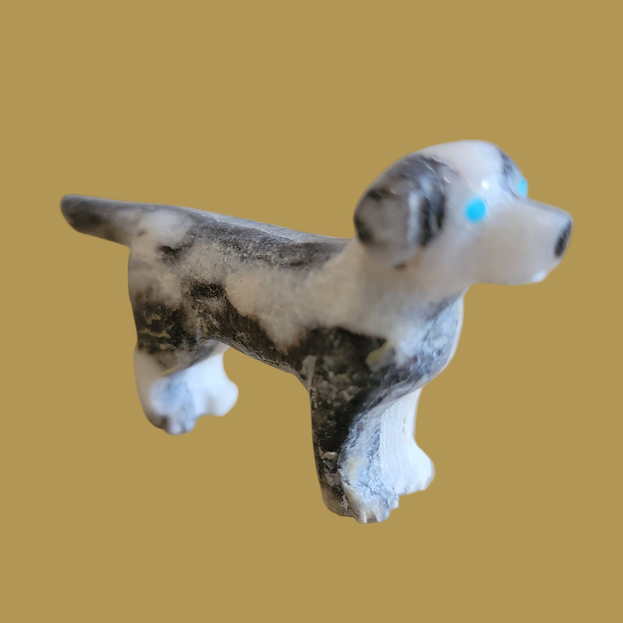 Lovable Pointer Dog Zuni Fetish