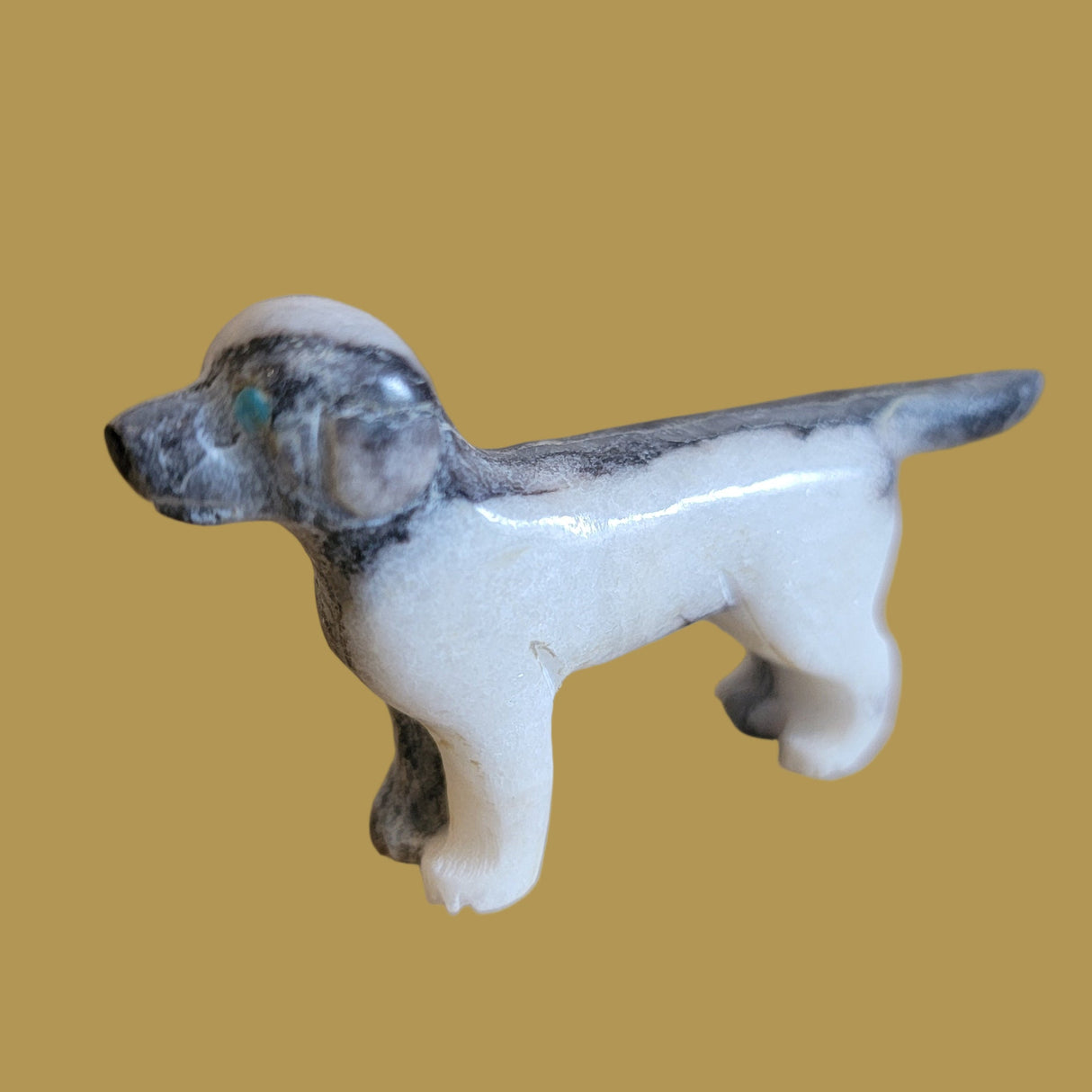 Lovable Pointer Dog Zuni Fetish