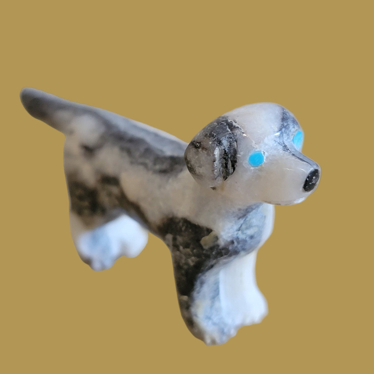 Lovable Pointer Dog Zuni Fetish