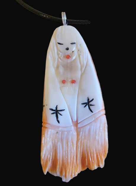 Elegant Spiny Oyster Shell Double Sided Zuni and Corn Maiden Necklace Indian Jewelry