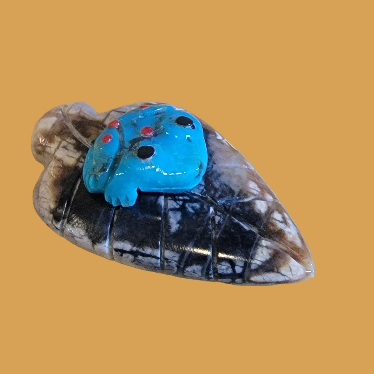 Turquoise Frog on Picasso Marble Leaf Zuni Fetish
