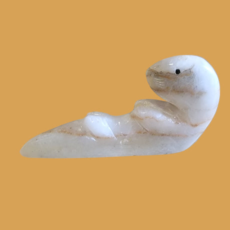 Alabaster Otter Zuni Fetish