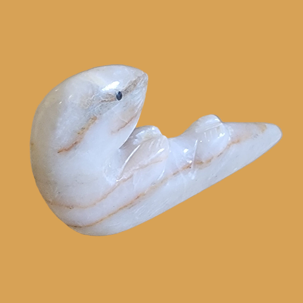 Alabaster Otter Zuni Fetish