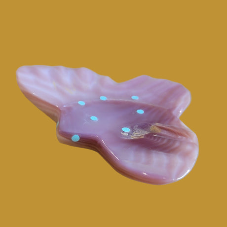 Pink Mussel Shell Soaring Eagle Zuni Fetish