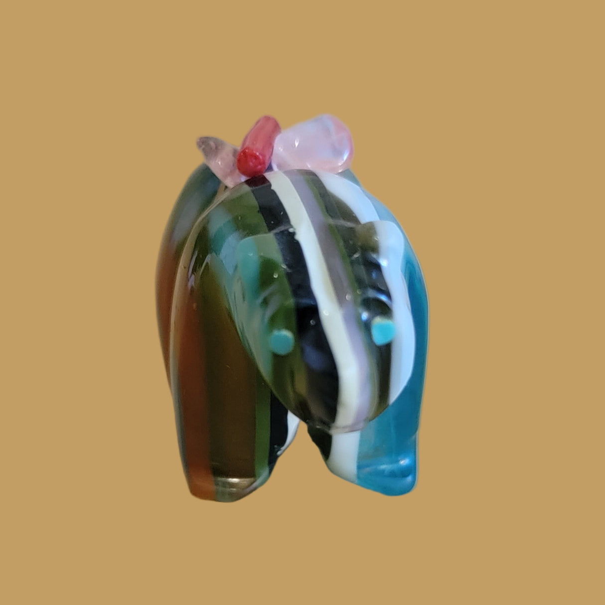 Surfite Bear w/Rose Quartz Pack Zuni Fetish