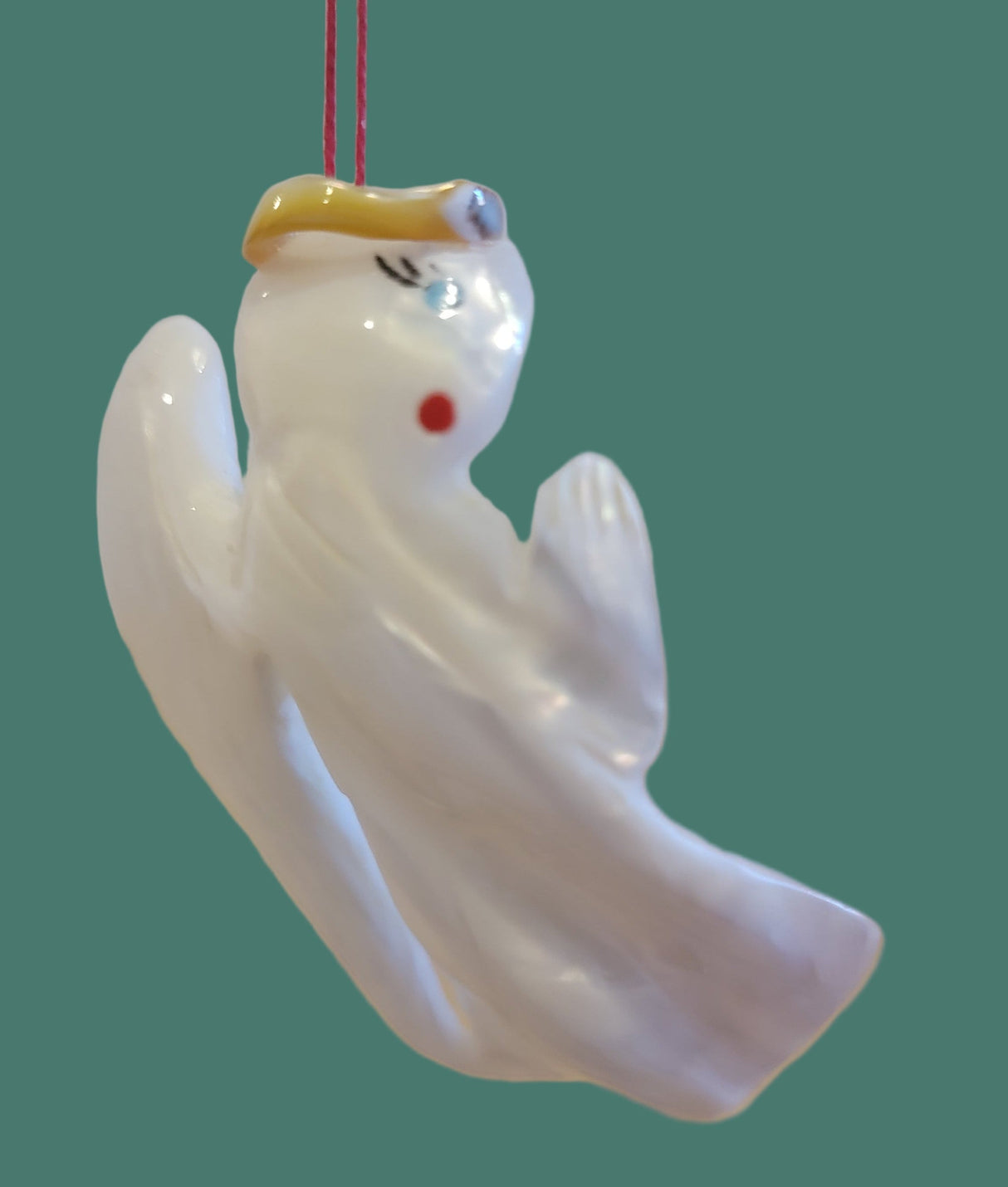 Mother of Pearl w/ Gold Lip Angel Zuni Fetish Holiday Ornament